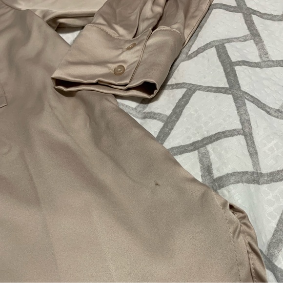 Satin long sleeve button down - Picture 3 of 4